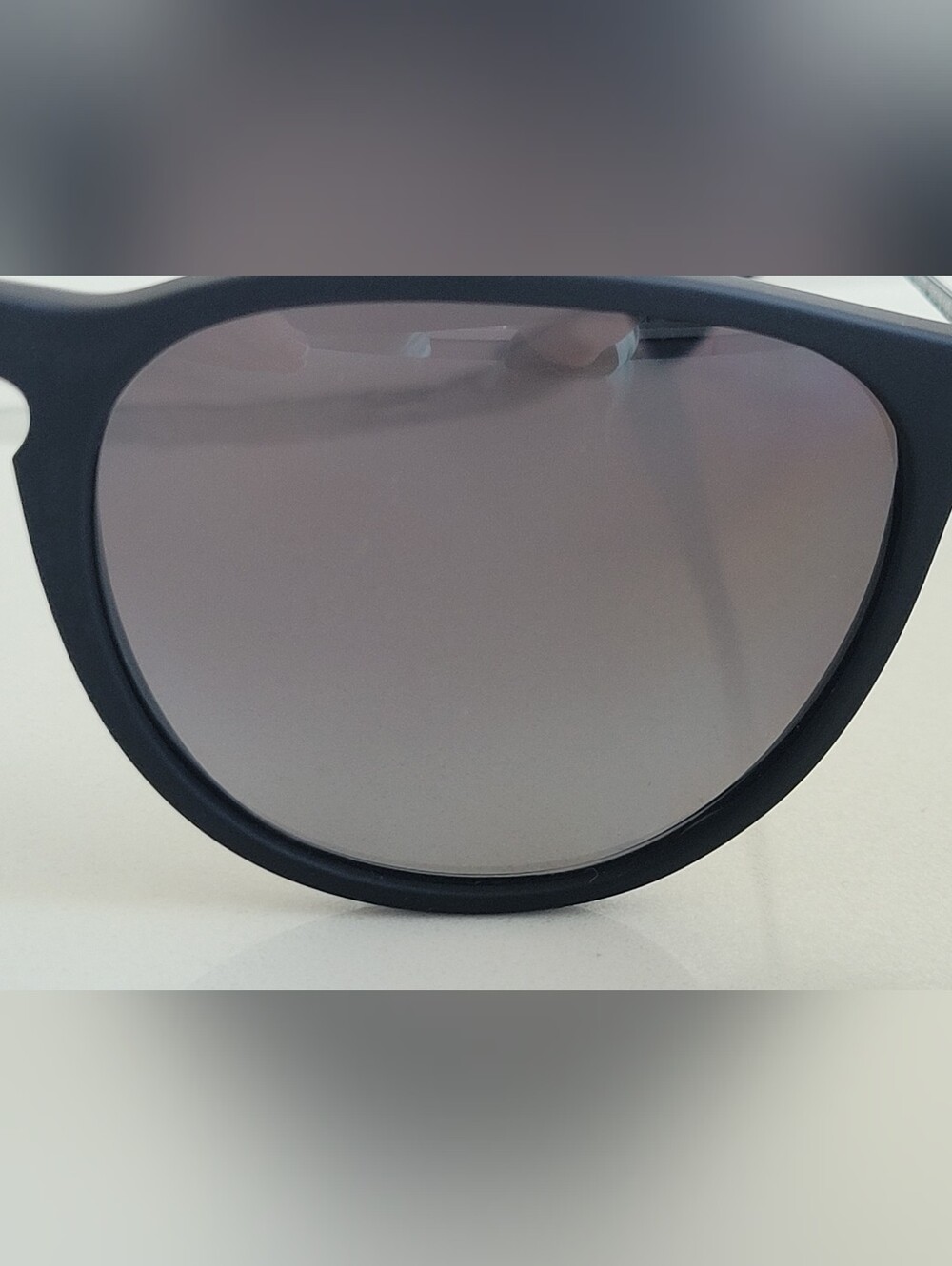 Ray-Ban Women's Matte Black Erika Sunglasses - Polarized Smoke Lenses - Picture 4 of 11